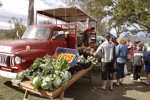 Murphys Creek Markets - Tourism Cairns 0