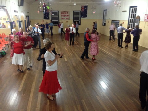 Old Time Dance - Tourism Cairns 0