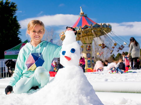 Snow Time In The Garden - Hunter Valley Gardens - Cancelled - Tourism Cairns 0