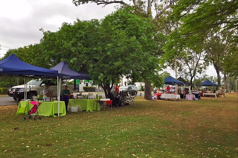 Biloela Markets In The Park - Tourism Cairns 2