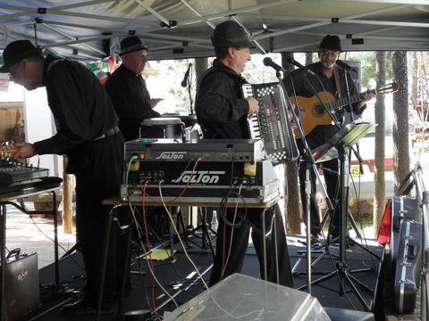 Festa Delle Salsicce (Festival Of The Sausage/ Griffith Salami Festival) - Tourism Cairns 0