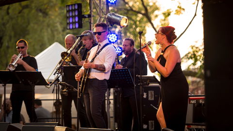 Festivale - Tourism Cairns 1