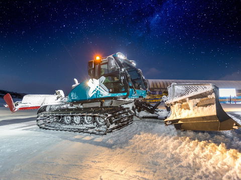 Groomer Tours At Perisher - Tourism Cairns 4