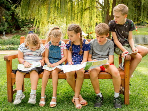 Mega Creatures At Hunter Valley Gardens - Postponed - Tourism Cairns 1