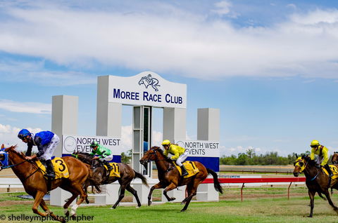 Moree Race Club TAB Race Day - Tourism Cairns 1