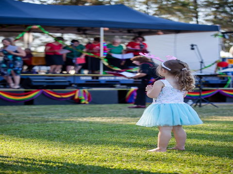 Yass Community Christmas Carols - Tourism Cairns 2
