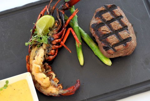 Summer Salt Restaurant - Tourism Cairns 2