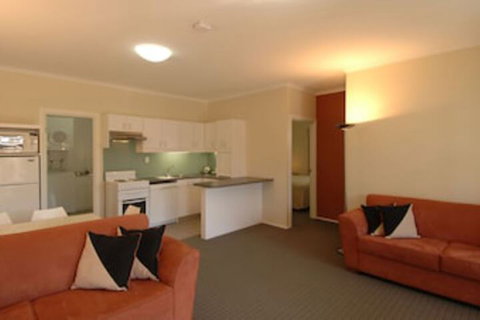 McLaren Vale Motel & Apartments - Tourism Cairns 0