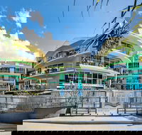 Rolling Surf Resort - Tourism Cairns