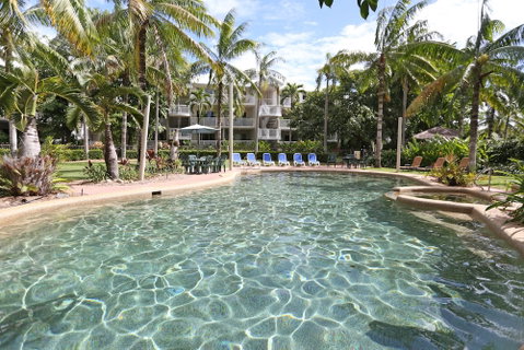 Cairns Beach Resort - Tourism Cairns 2