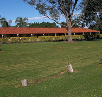 Lakeside Lodge Motel - Tourism Cairns