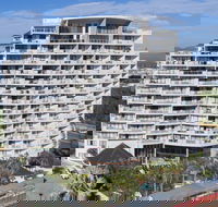 Broadbeach Savannah Hotel  Resort - Tourism Cairns