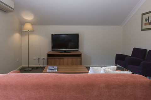 Leisure Inn Spires - Tourism Cairns 3