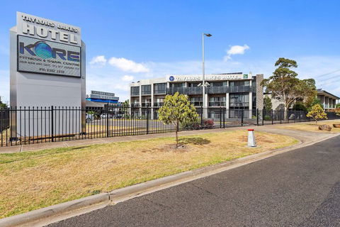 Quality Hotel Taylors Lakes - Tourism Cairns 6