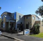 Waves Luxury Suites - Tourism Cairns