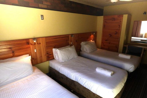 Wanderlight Motor Inn - Tourism Cairns 4