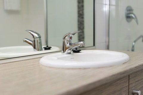 Prince Of Wales Motor Inn - Tourism Cairns 5