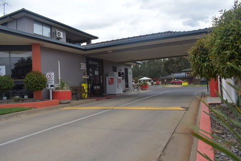 Meninya Palms Moama - Tourism Cairns 1