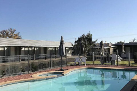 Mansfield Motel - Tourism Cairns 3