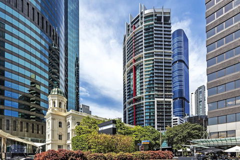 Oaks Brisbane On Felix Suites - Tourism Cairns 7