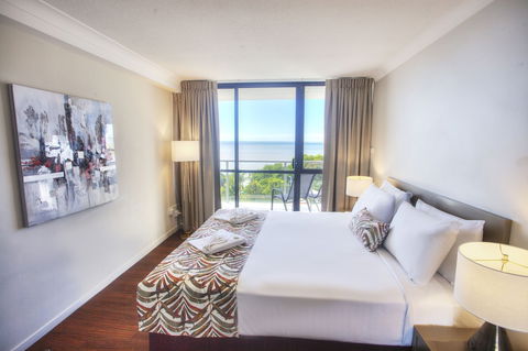 Cairns Plaza Hotel - Tourism Cairns 6
