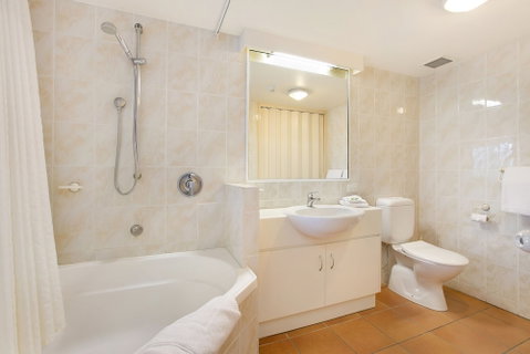 Tropic Towers Apartments - Tourism Cairns 6