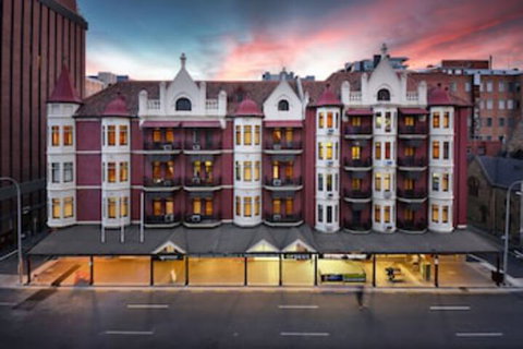 Mansions On Pulteney - Tourism Cairns 0