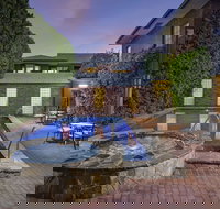 Adelaide Inn - Tourism Cairns