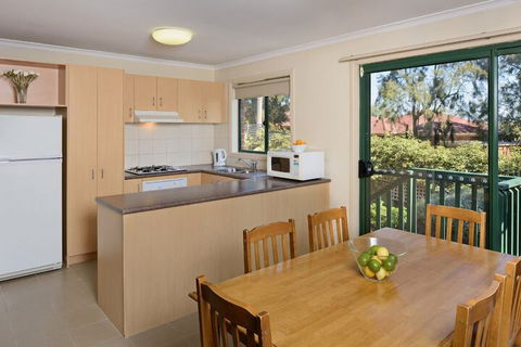 Mount Waverley Townhouses - Tourism Cairns 3