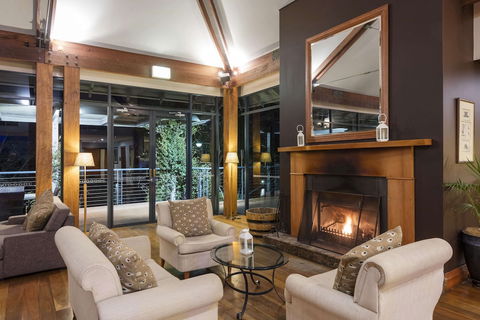 Oaks Cypress Lakes Resort - Tourism Cairns 0