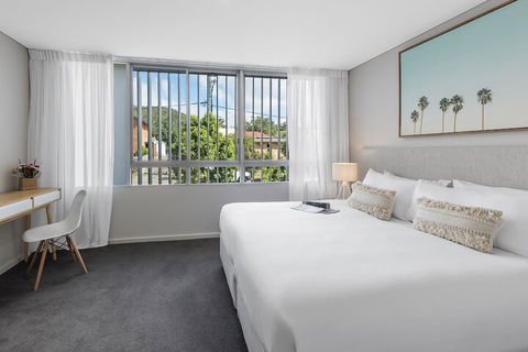 Oaks Nelson Bay Lure Suites - Tourism Cairns 3