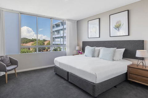 Oaks Nelson Bay Lure Suites - Tourism Cairns 2