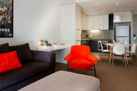 Caroline Serviced Apartments Brighton - Tourism Cairns 1