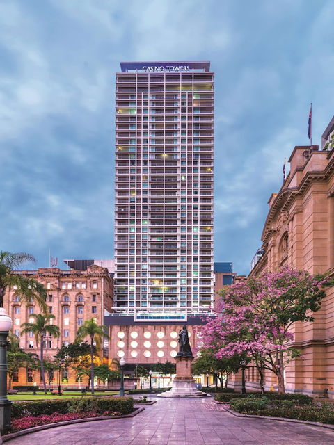 Oaks Brisbane Casino Tower Suites - Tourism Cairns 0
