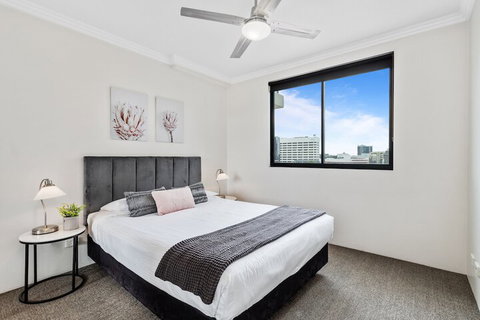 Republic Apartments - Tourism Cairns 4