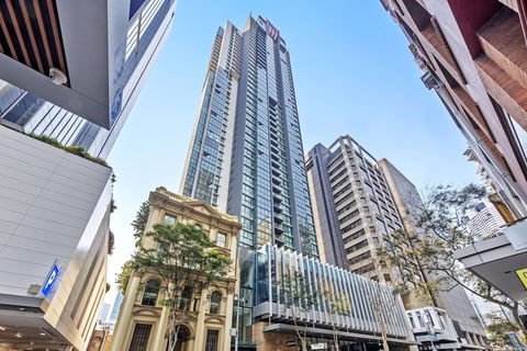 Oaks Brisbane On Charlotte Suites - Tourism Cairns 1