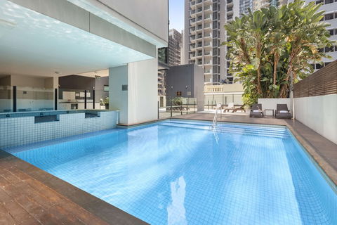 Oaks Brisbane On Charlotte Suites - Tourism Cairns 5