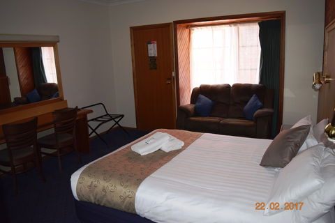 Early Australian Motor Inn - Tourism Cairns 6
