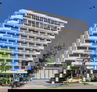Acacia Court Hotel - Tourism Cairns