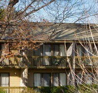 ibis Styles Canberra Tall Trees - Tourism Cairns