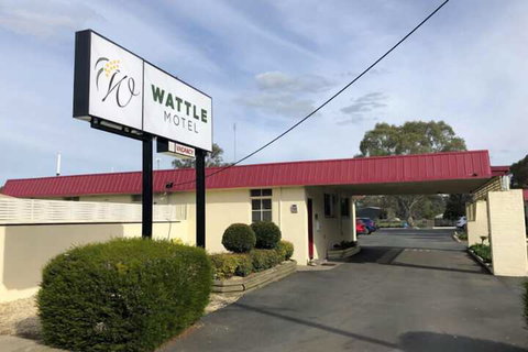 Wattle Motel - Tourism Cairns 3