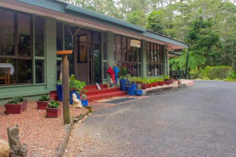 Chilverton Cottages & Restaurant - Tourism Cairns 0