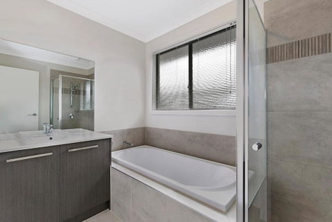 Palm Grove Beach House Dromana - Tourism Cairns 5