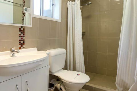 Centre Point Mid City Motor Inn - Tourism Cairns 6