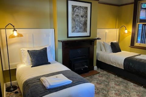 CBC Bed & Breakfast & Cafe - Tourism Cairns 0