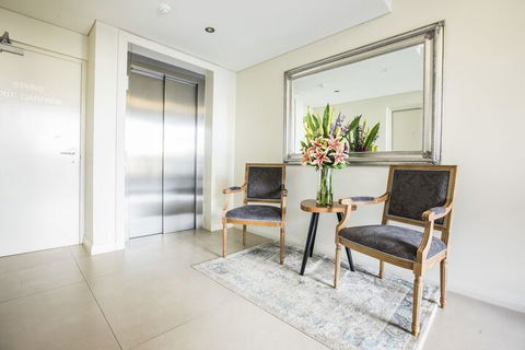 Zappeion Apartments - Tourism Cairns 2