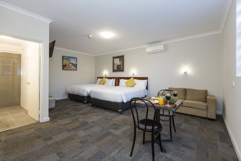 Gallery Hotel - Tourism Cairns 6