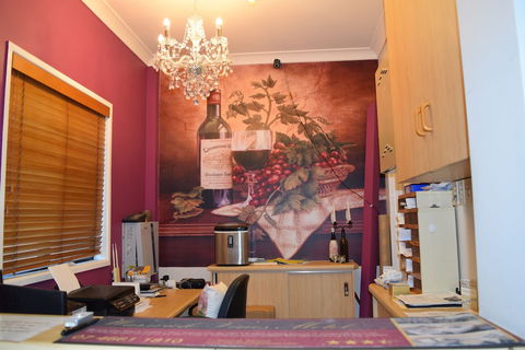 Warwick Vines Motel - Tourism Cairns 1