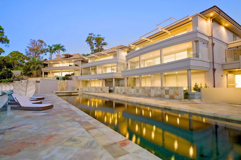 Amarna Luxury Beach Resort - Tourism Cairns 1