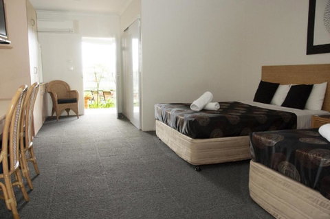Jackaroo Motel - Tourism Cairns 3
